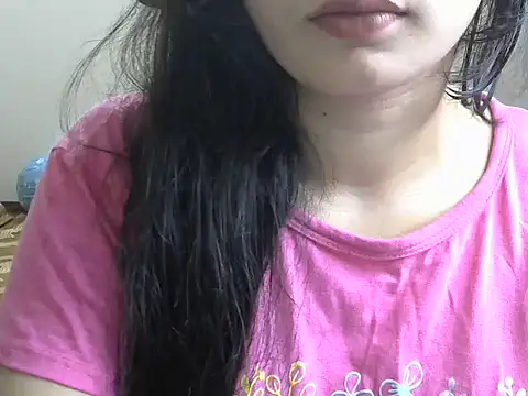 Snapshot of SexyNeylar chatting on 10.21.25 SexyNeylar online show from 10.21.25