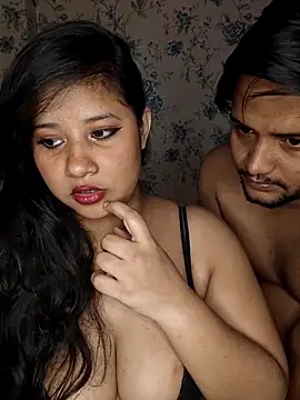 Snapshot of priyaverma00 chatting on 05.07.26 priyaverma00 online show from 05.07.26