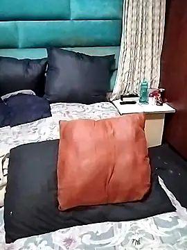 Snapshot of hemilynthomas2467 chatting on 11.25.25 hemilynthomas2467 online show from 11.25.25