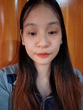 Snapshot of ChiecumBae chatting on 09.13.25 ChiecumBae online show from 09.13.25