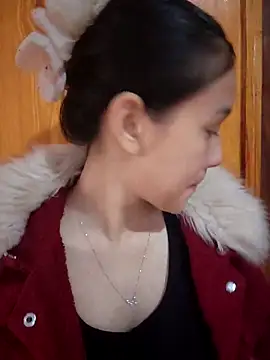 Snapshot of ChiecumBae chatting on 10.25.25 ChiecumBae online show from 10.25.25