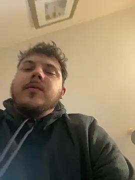 Snapshot of XXKieran chatting on 02.21.26 XXKieran online show from 02.21.26