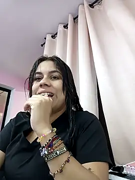 GabyMontenegro online show from 10.22.25