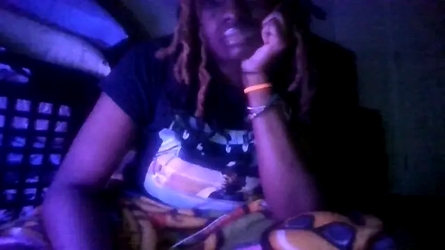 prettymaa online show from 10.18.25