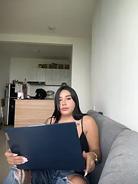 Sophie Dreamss online show from 04.16.26