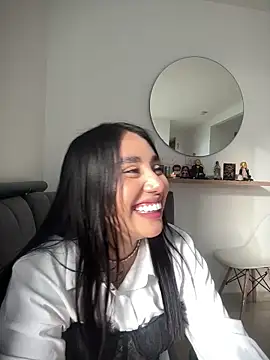 Snapshot of Sophie_Dreamss chatting on 06.22.26 Sophie Dreamss online show from 06.22.26
