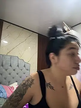 Snapshot of Sophie_Dreamss chatting on 06.27.26 Sophie Dreamss online show from 06.27.26