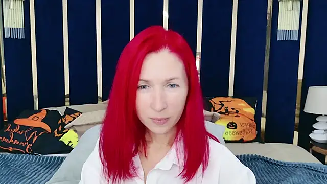 Snapshot of Sofia_Lix chatting on 10.23.25 Sofia Lix online show from 10.23.25