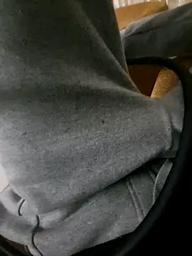 Snapshot of LuciousLyon chatting on 10.29.25 LuciousLyon online show from 10.29.25