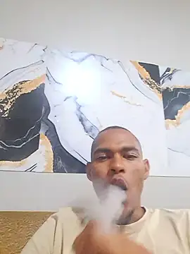 Snapshot of LuciousLyon chatting on 01.14.26 LuciousLyon online show from 01.14.26