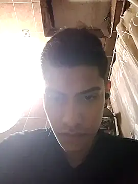 aispuro8505 online show from 09.22.25