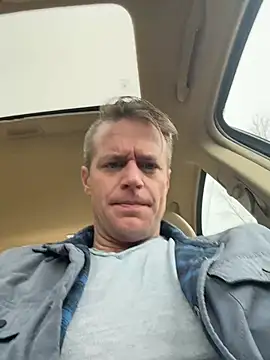 Snapshot of DILFiGuess11 chatting on 03.06.26 DILFiGuess11 online show from 03.06.26