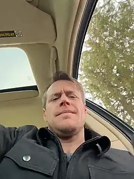 Snapshot of DILFiGuess11 chatting on 03.18.26 DILFiGuess11 online show from 03.18.26