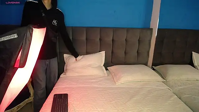 Aaron Fordd online show from 10.15.25