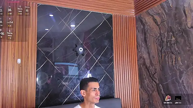 Snapshot of Golldens_Dreamss chatting on 10.04.25 Golldens Dreamss online show from 10.04.25