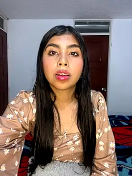 Snapshot of DianeSuns_ chatting on 10.17.25 DianeSuns online show from 10.17.25