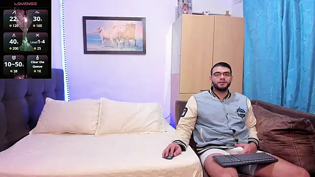 Snapshot of Kloe_and_Marko chatting on 11.12.25 Kloe and Marko online show from 11.12.25