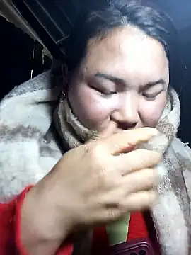 may-squirl online show from 01.06.26