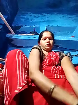 Jooli xx online show from 10.05.25