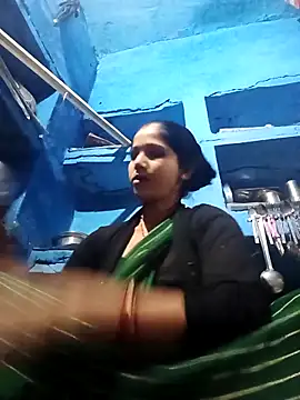 Snapshot of Jooli_xx chatting on 03.10.26 Jooli xx online show from 03.10.26