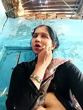 Snapshot of Jooli_xx chatting on 04.14.26 Jooli xx online show from 04.14.26