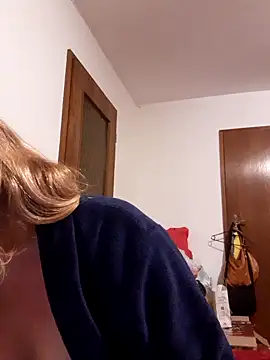 Snapshot of LiluLiluLilu chatting on 10.25.25 LiluLiluLilu online show from 10.25.25