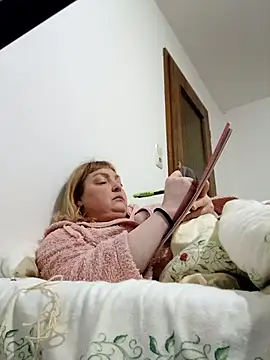 Snapshot of LiluLiluLilu chatting on 03.04.26 LiluLiluLilu online show from 03.04.26