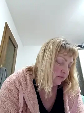 Snapshot of LiluLiluLilu chatting on 03.19.26 LiluLiluLilu online show from 03.19.26