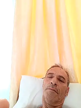 Snapshot of Meliwem12 chatting on 09.25.25 Meliwem12 online show from 09.25.25