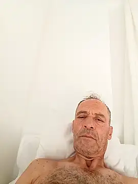 Snapshot of Meliwem12 chatting on 10.20.25 Meliwem12 online show from 10.20.25