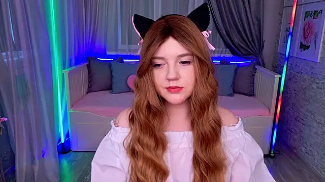 Snapshot of AlmaSound chatting on 11.05.25 AlmaSound online show from 11.05.25