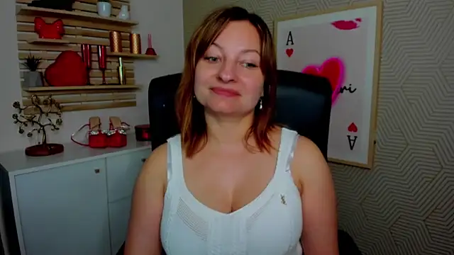Snapshot of angelaSamt chatting on 05.05.26 angelaSamt online show from 05.05.26