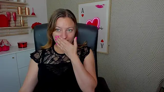 Snapshot of angelaSamt chatting on 07.06.26 angelaSamt online show from 07.06.26