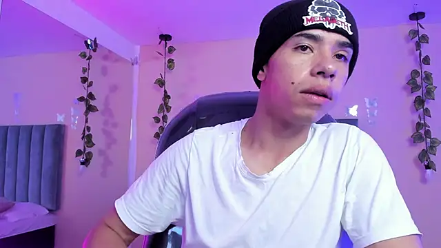 Muscle Scott online show from 11.18.25