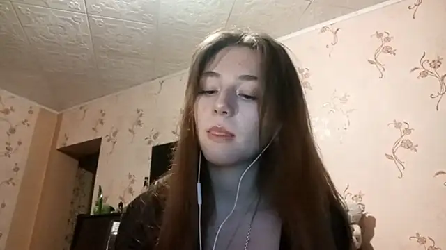 Sophiecuttie online show from 09.24.25