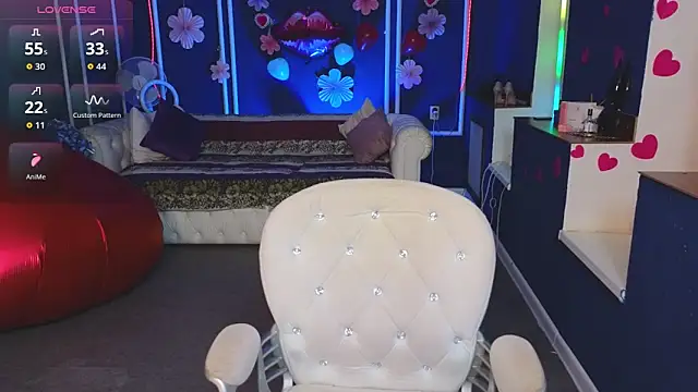 Kira Kenett online show from 02.12.26