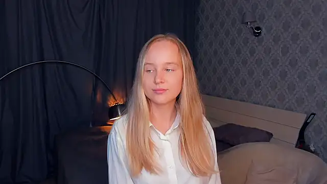 SoonMoor online show from 09.20.25