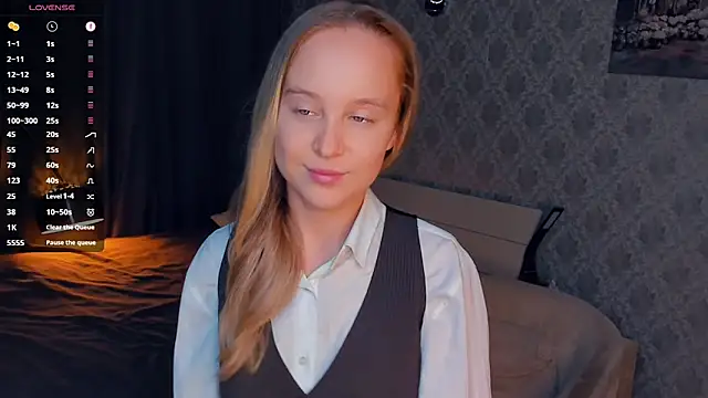 SoonMoor online show from 09.24.25