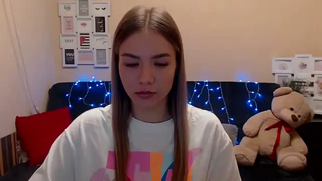 Snapshot of aSingleOne chatting on 02.18.26 aSingleOne online show from 02.18.26