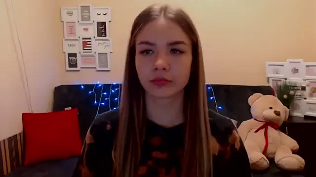 Snapshot of aSingleOne chatting on 03.01.26 aSingleOne online show from 03.01.26