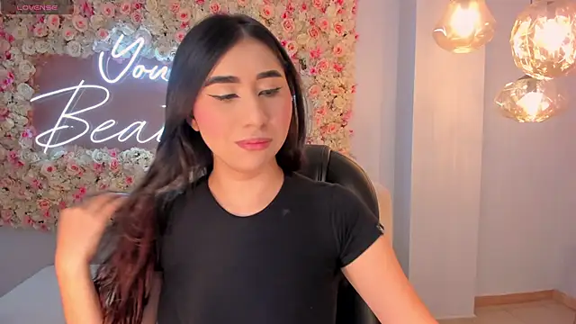 MayaMoretti  online show from 10.23.25