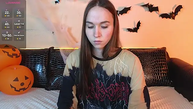 Snapshot of Angeel_Kate chatting on 11.02.25 Angeel Kate online show from 11.02.25