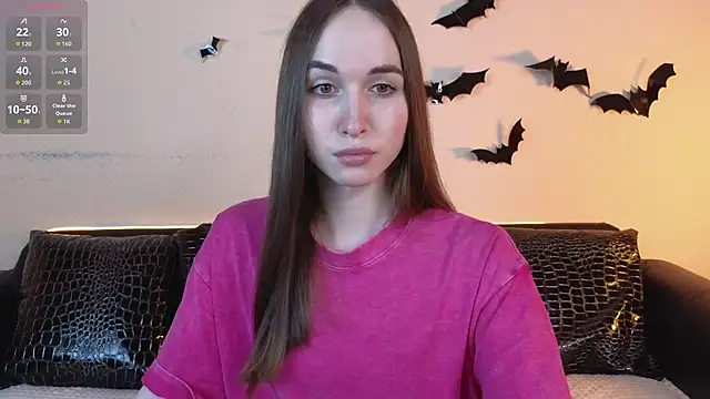 Snapshot of Angeel_Kate chatting on 11.18.25 Angeel Kate online show from 11.18.25