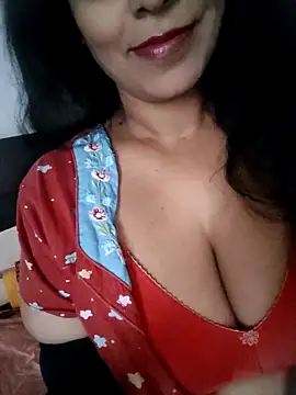 Deepa Sharma143 online show from 12.02.25