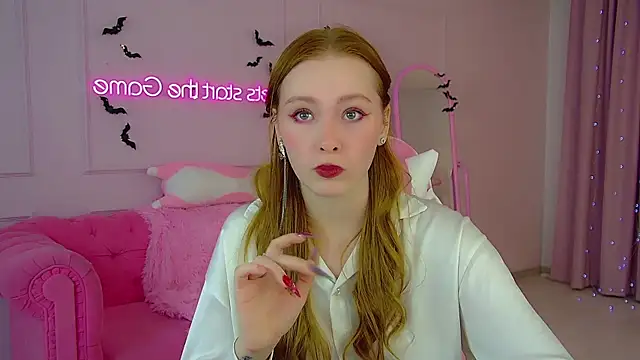 AgataFoxley online show from 10.19.25