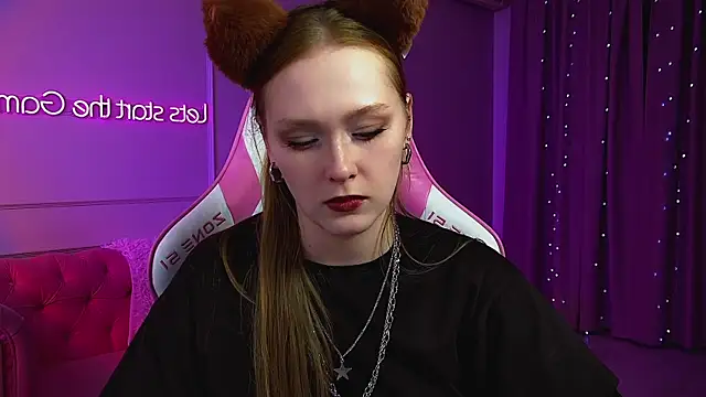 Snapshot of AgataFoxley chatting on 06.06.26 AgataFoxley online show from 06.06.26