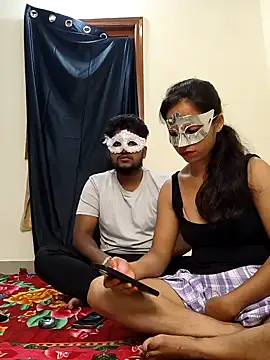 Family02 online show from 09.24.25