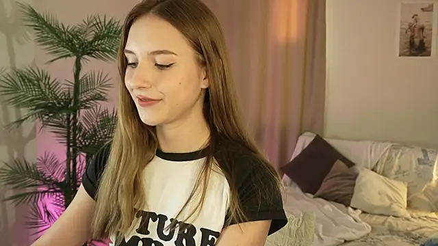 Snapshot of Vegas_V chatting on 11.04.25 Vegas V online show from 11.04.25