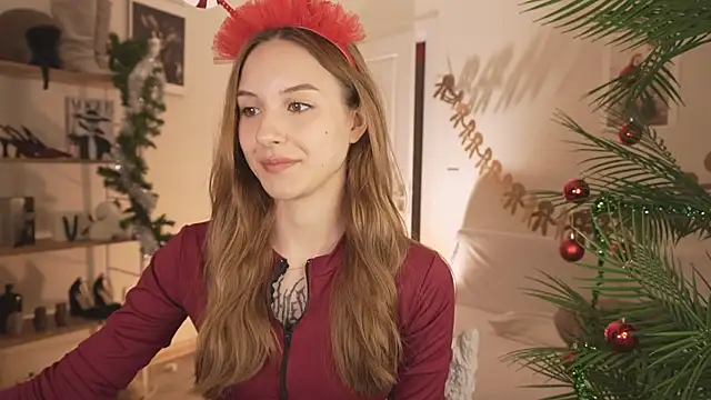 Snapshot of Vegas_V chatting on 12.20.25 Vegas V online show from 12.20.25