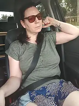 Snapshot of aussiepeaches chatting on 03.23.25 aussiepeaches online show from 03.23.25